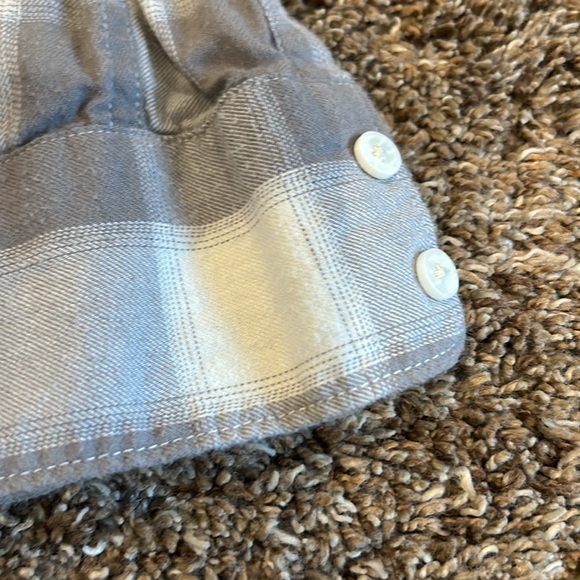 Women’s Large Flannel Long sleeve - Picture 5 of 5